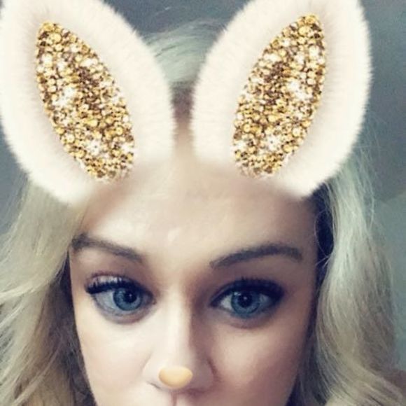 Meet your Posher, Renee - Picture 1 of 1